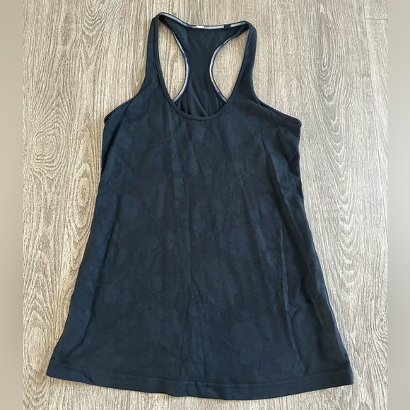 Lululemon Cool Racerback Black Floral Tank Size Medium - Picture 2 of 4
